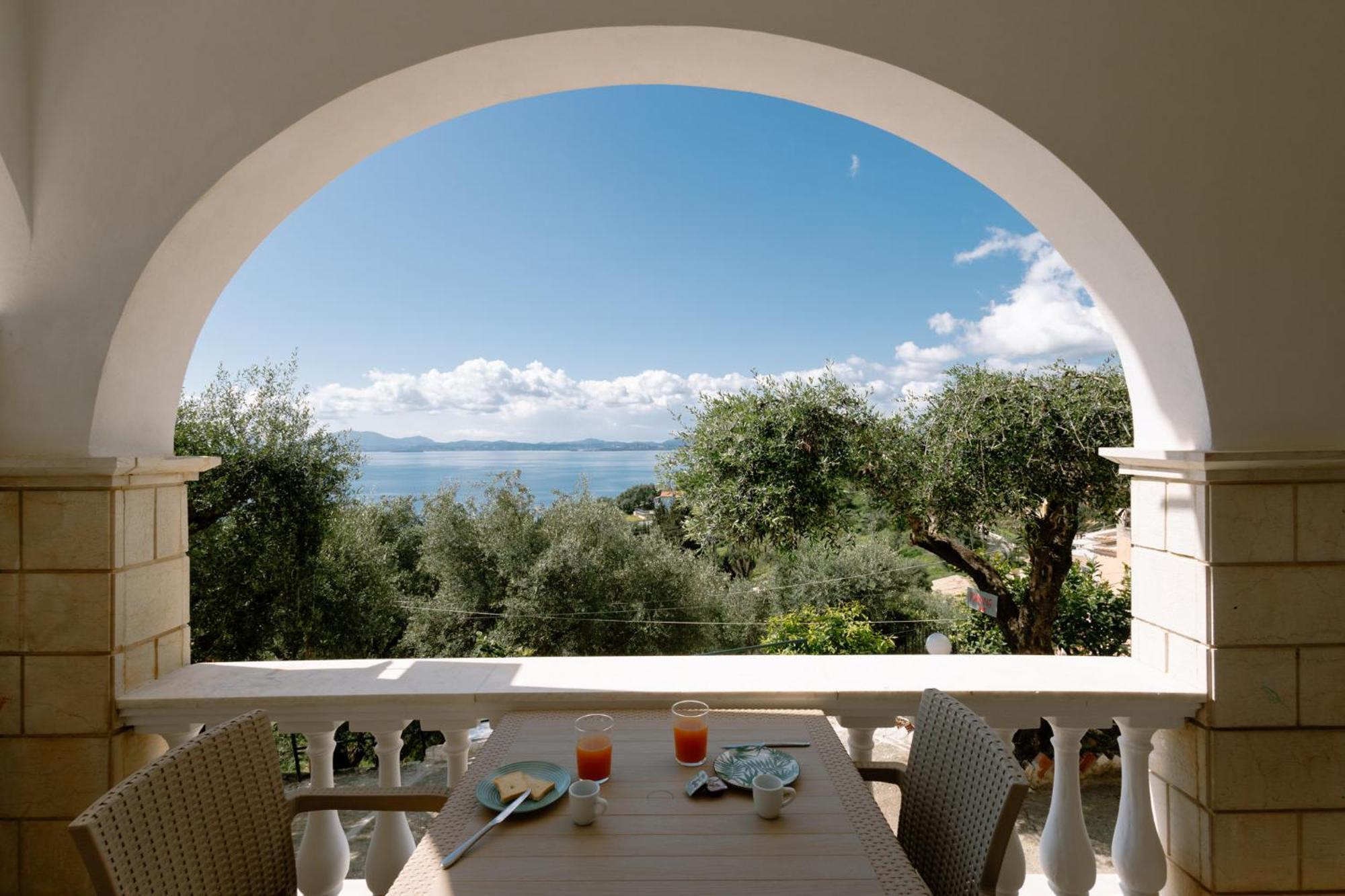 Vallia's Seaview & Stylish By Konnect, Nisaki *